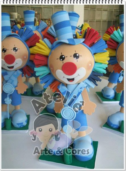 * Palhaços personalizados *