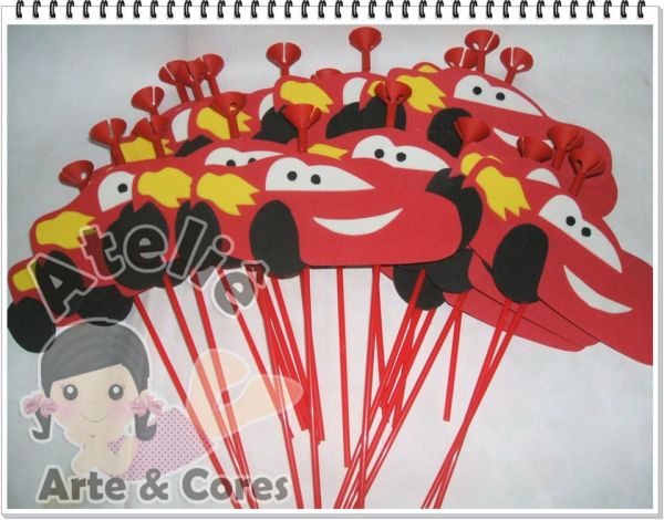 Aplique "carros" com pega balão